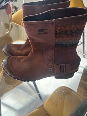 Sorel Brown Suede Ankle Boots with Patterned Fabric Panel